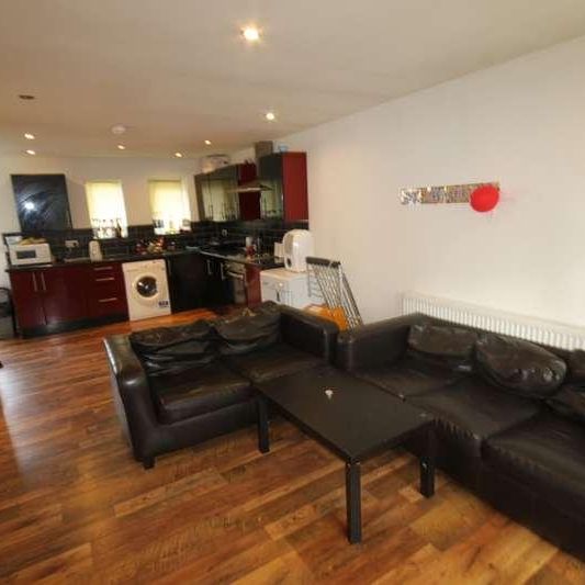 Park View Road, Burley, Leeds, LS4 - Photo 1