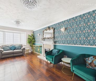 4 bedroom detached house to rent - Photo 3