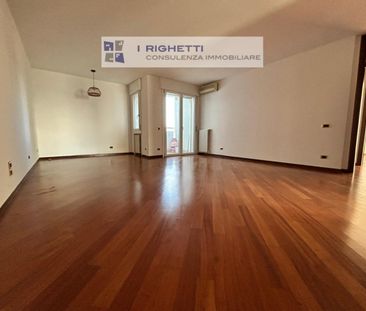 TRILOCALE CON GARAGE - Photo 2