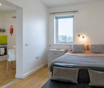 Platinum 1 Bed Apartment - Photo 3