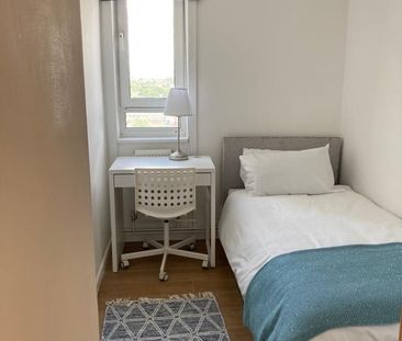 Room in a Shared Flat, Ward Point, SE11 - Photo 5
