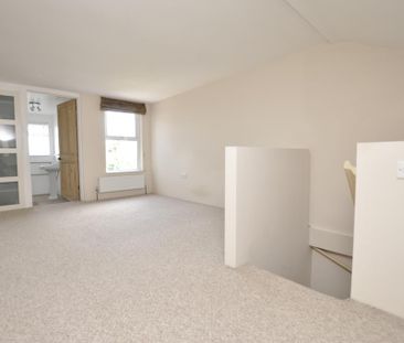 3 bedroom terraced house to rent - Photo 5