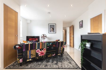 1 Bed Flat, Atlantic Mansions, SO14 - Photo 2