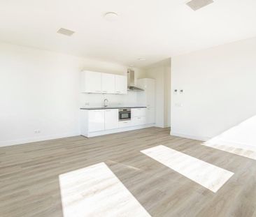 Appartement te huur: Naritaweg 203-B 1043 CB Amsterdam - foto 4
