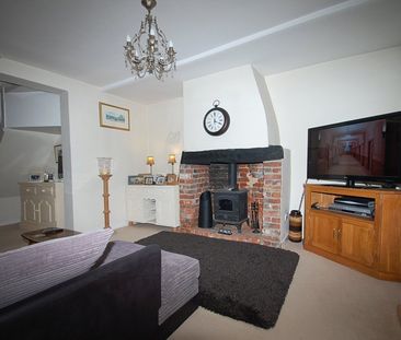 Gold Hill East, Chalfont St. Peter, Buckinghamshire,SL9 - Photo 1