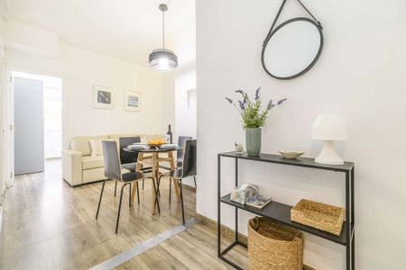 4 room luxury Apartment for rent in Barcelona, Catalonia - Photo 2