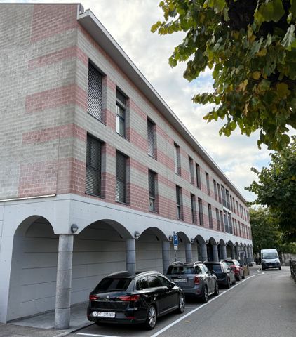 Beautiful 3.5 room apartment in a very convenient location quiet - Photo 2