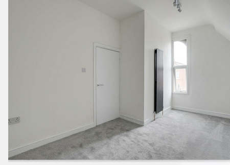 3 bedroom penthouse to rent - Photo 3