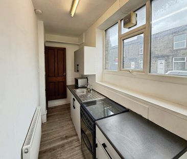 2 bedroom end of terrace house to rent - Photo 5