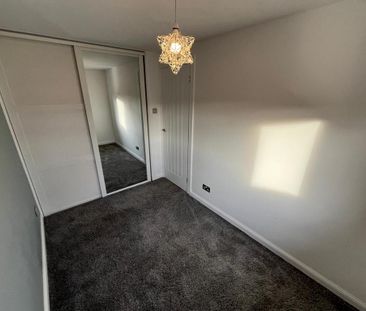 2 bedroom semi-detached house to rent - Photo 2