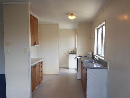 Flat Bush - 3 Bedroom House - Photo 2