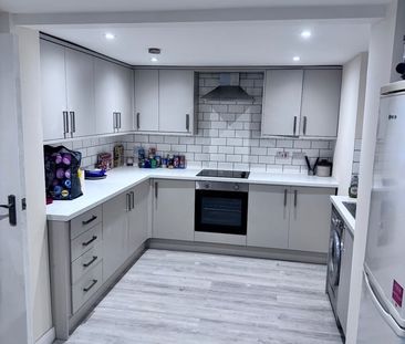 Room in a Shared Flat, Headingley, LS6 - Photo 4