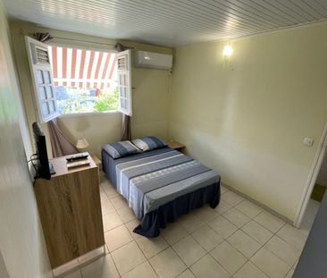 F2 meublé avec terrasse à Schoelcher - Photo 1