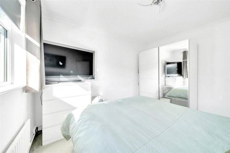 2 bedroom maisonette to rent - Photo 4
