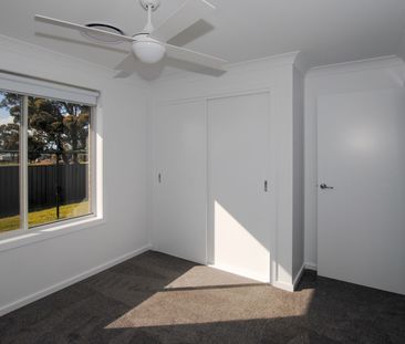 HUGE FAMILY HOME IN SOUTH MUDGEE - Photo 4