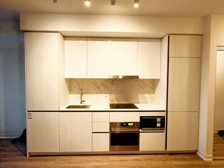 For Lease - 8 Interchange Way Unit# 3510, Vaughan, Ontario - Photo 4