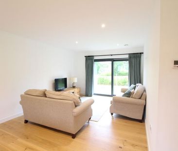 2 bedroom property to rent - Photo 3