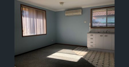 2 BEDROOM DUPLEX - NEAT AND TIDY - Photo 4