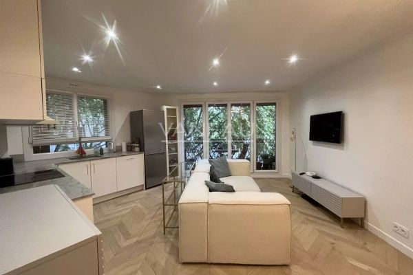 Appartement à louer à Paris 18Ème - Photo 1