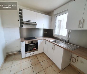 Location Appartement 2 pièces 46m² LA MADELEINE 59110 - Photo 3