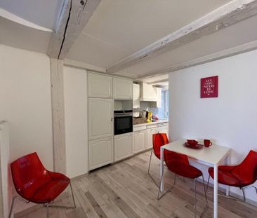 1er étage, grand loft 44 m2 meublé - Foto 5
