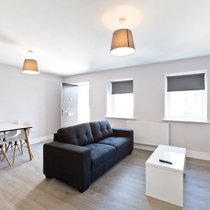 2 bedroom private hall to rent - Photo 1