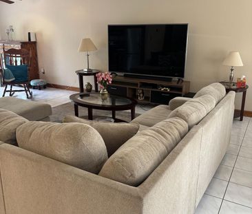 For Lease - 11 Twin Pines Drive Unit# Main, Wasaga Beach, Ontario - Photo 4