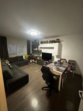Apartament cu 2 camere, DECOMANDAT, etaj 3/4, zona Nicolina - Photo 2