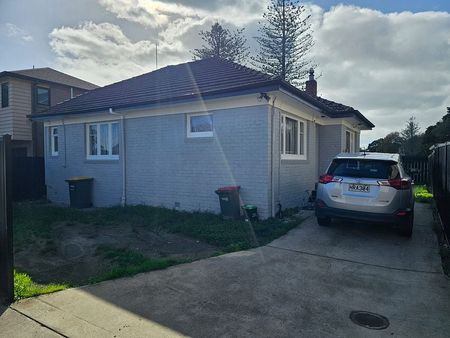 145 Browns Road, Manurewa - Photo 2