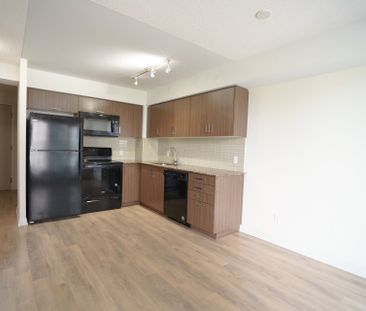 For Lease - 30 Meadowglen Place Unit# 211, Toronto, Ontario - Photo 3