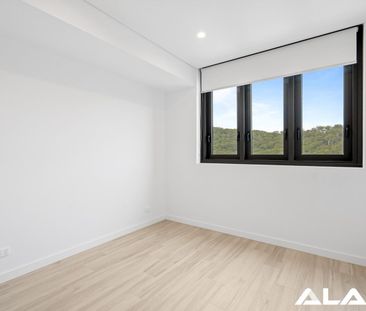 Level 18 | Three Bedroom in Gosford's Newest Address - Photo 6