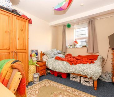 3 bedroom apartment to rent - Photo 5