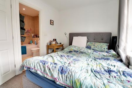 2 bedroom semi-detached house to rent - Photo 5