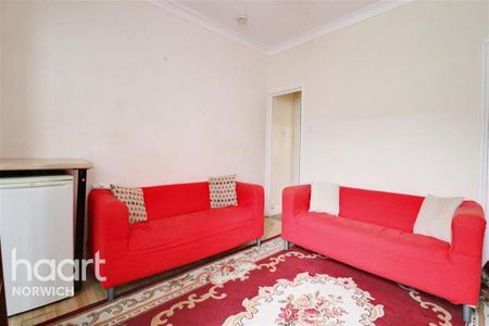 4 bedroom terraced house to rent - Photo 2