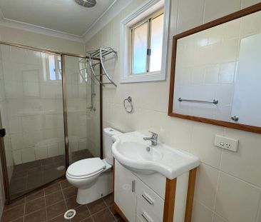 NEWLY RENOVATED TOWNHOUSE - Photo 2