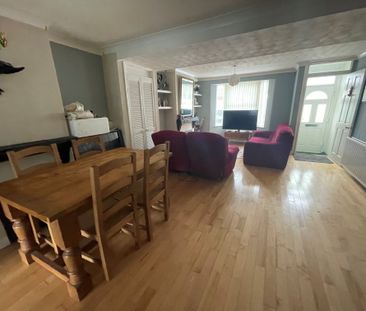 Kembrey Street, Swindon - Photo 5