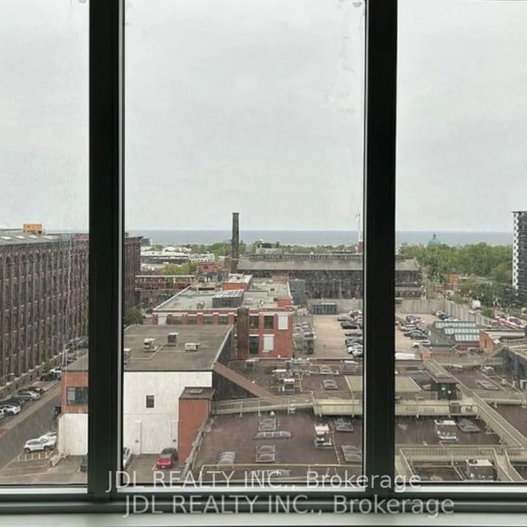 285 Dufferin St Street ##813 Master Bedroom - Photo 1