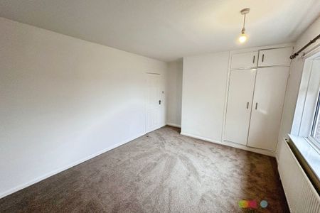 Lincoln Drive - Photo 5