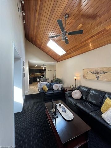 For Lease - 56 King Street Unit# A, Hamilton, Ontario - Photo 2