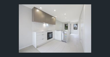 Modern 2 Bedroom Apartment - Photo 4