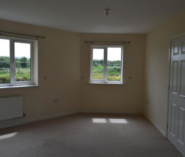 3 bedroom end of terrace house to rent - Photo 5