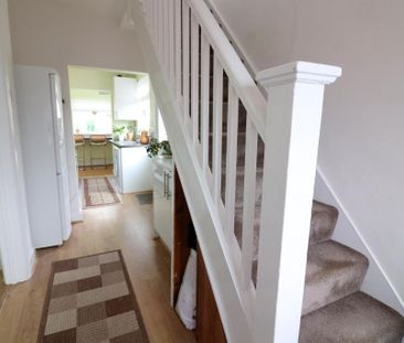 3 Bedroom Semi-Detached To Rent - Photo 2