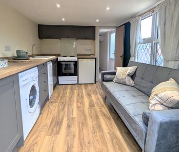 1 bedroom property to rent - Photo 1