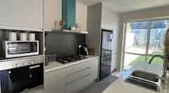 5 Bedroom Beautiful Spacious Family House - Photo 2