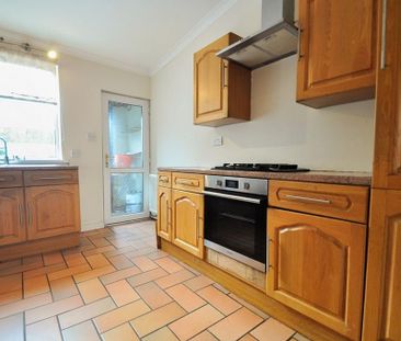 3 bedroom terraced house to rent - Photo 5