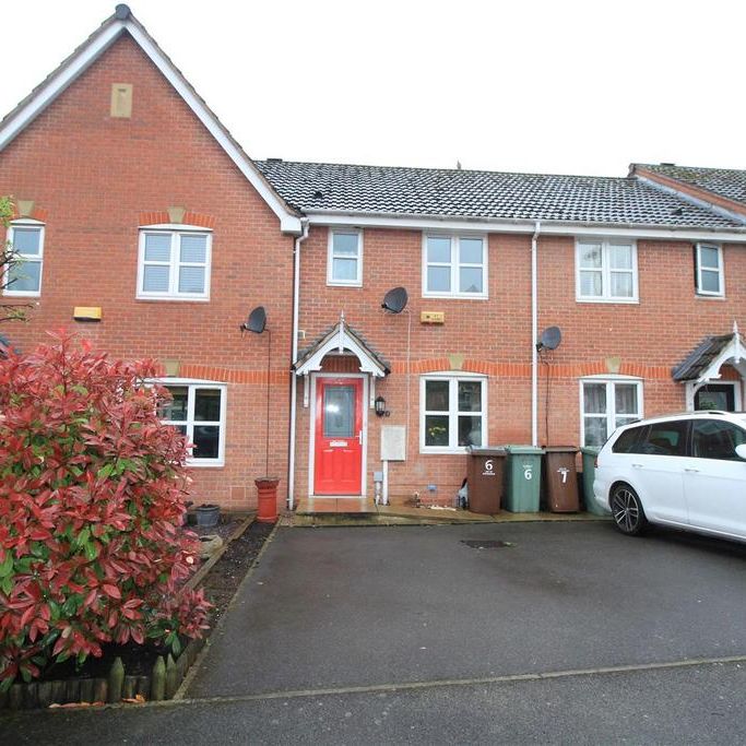 2 bedroom terraced house to rent - Photo 1