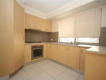 2/25 Law Street, 4301, Redbank Qld - Photo 5