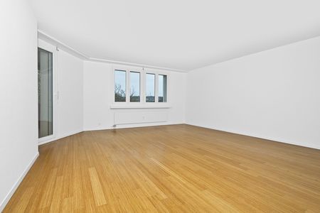 Schöne Familienwohnung mit eigenem Waschturm - Photo 4