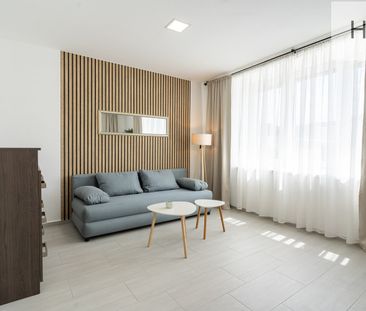 Pronájem bytu 2+1 58 m² - Photo 1