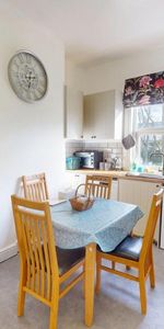 1 bedroom in a house share to rent - Photo 3